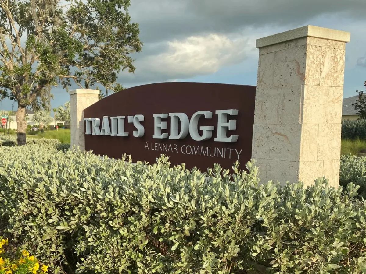 trails edge monument sign at Babcock Ranch®